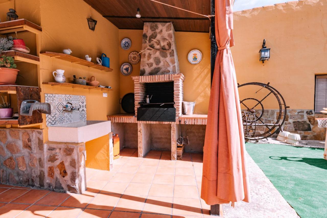 Casa Rural Villa Cristina Almonacid De Toledo ภายนอก รูปภาพ